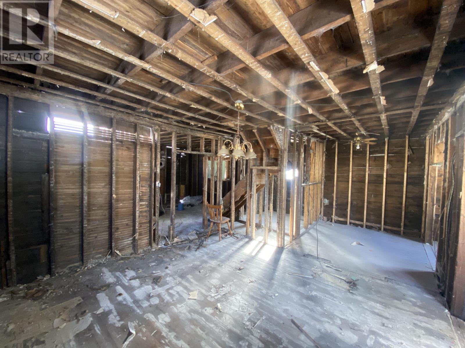 230 Atlantic Street, Sydney Mines, Nova Scotia  B1V 1W8 - Photo 8 - 202504435