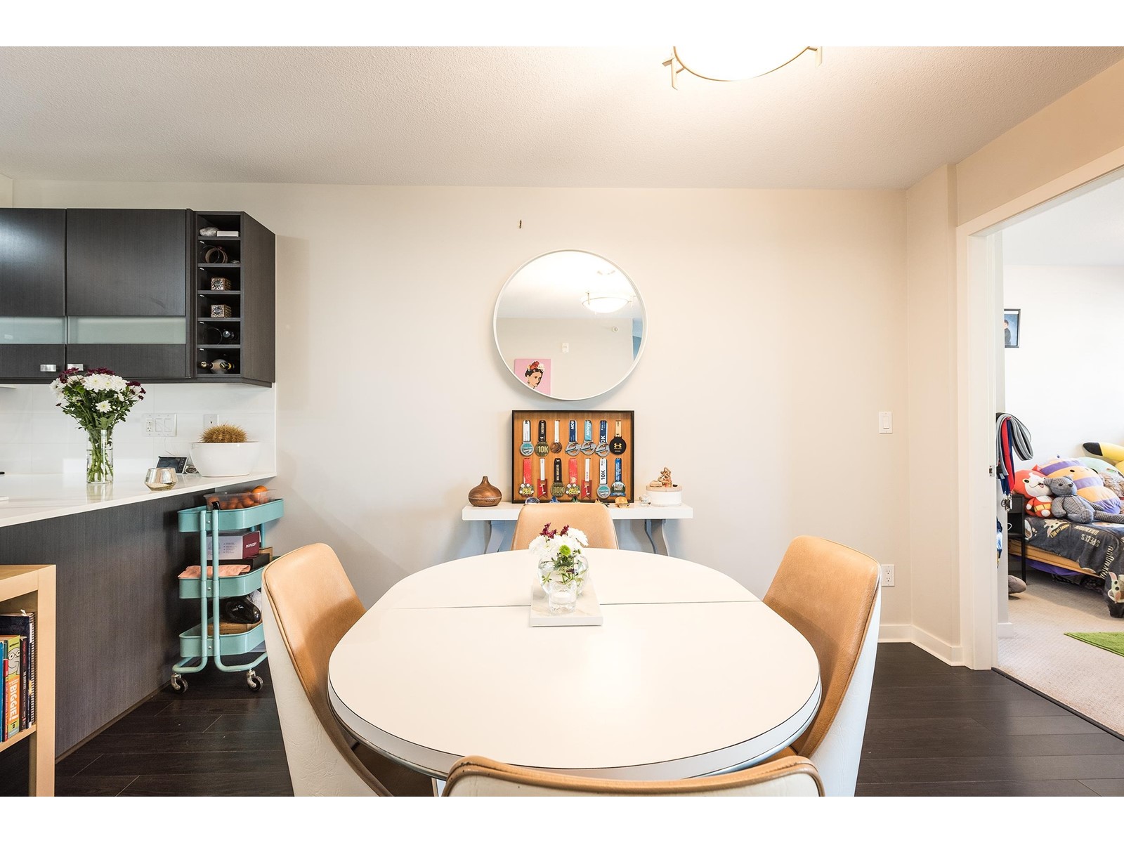 Property at 417 21009 56 AVENUE image 3