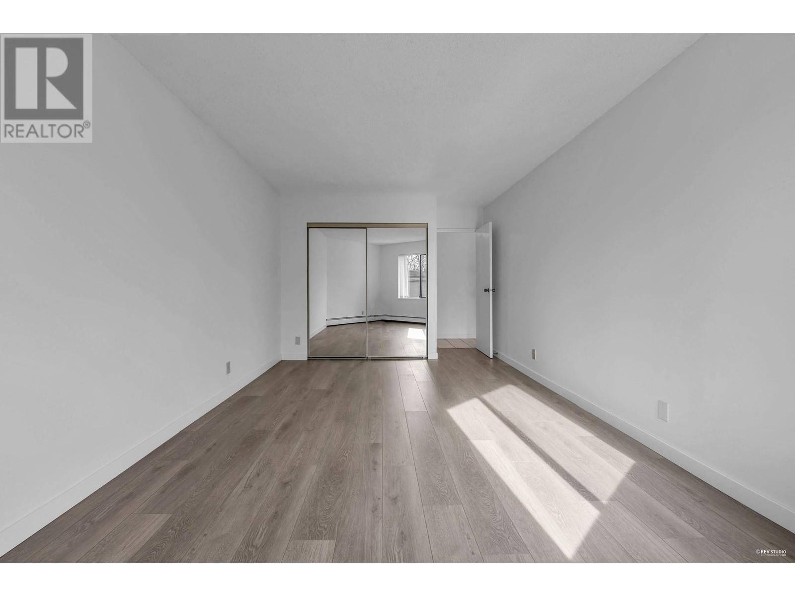 Listing Picture 7 of 26 : 315 8400 LANSDOWNE ROAD, Richmond / 烈治文 - 魯藝地產 Yvonne Lu Group - MLS Medallion Club Member