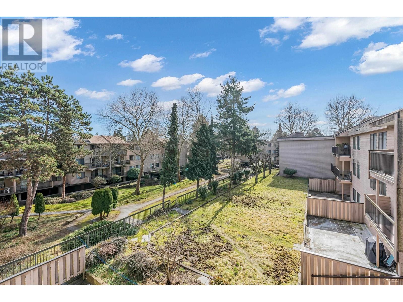 Listing Picture 24 of 26 : 315 8400 LANSDOWNE ROAD, Richmond / 烈治文 - 魯藝地產 Yvonne Lu Group - MLS Medallion Club Member