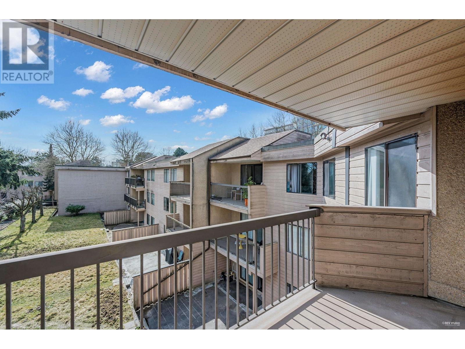 Listing Picture 23 of 26 : 315 8400 LANSDOWNE ROAD, Richmond / 烈治文 - 魯藝地產 Yvonne Lu Group - MLS Medallion Club Member
