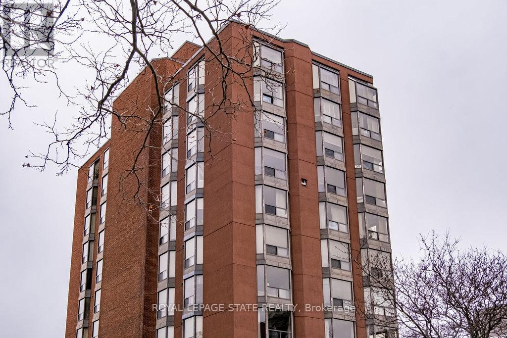 Property at 900 - 49 ROBINSON STREET image 1