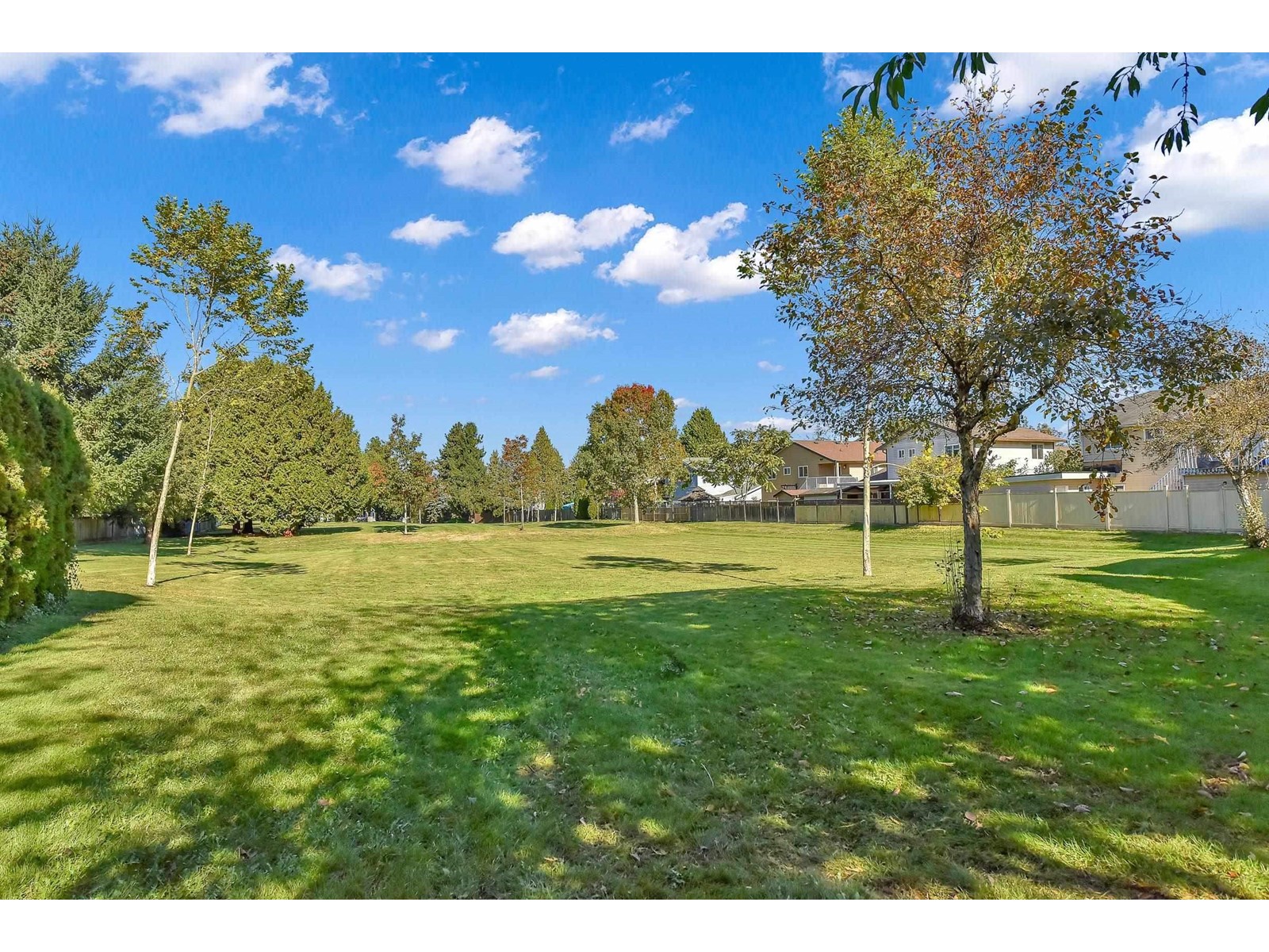13088 65a Avenue, Surrey, British Columbia  V3W 8P7 - Photo 4 - R2974009