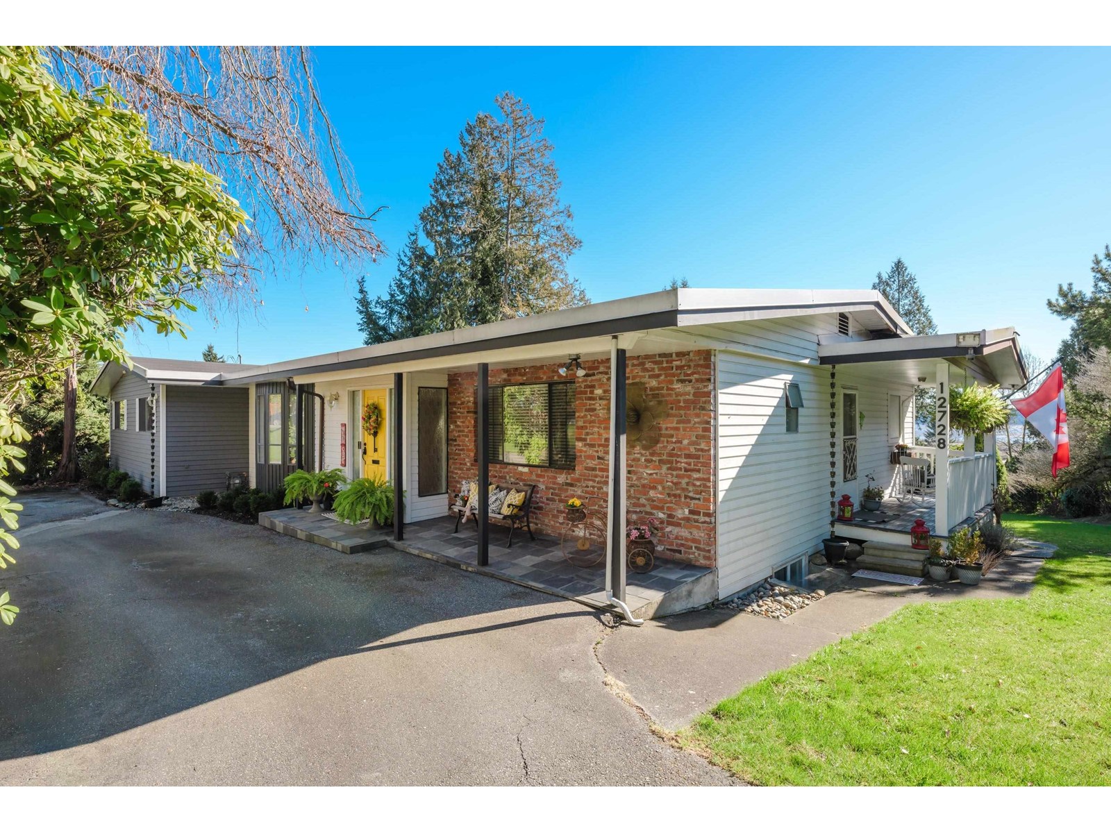 12728 54 Avenue, Surrey, British Columbia  V3X 3C2 - Photo 1 - R2974358
