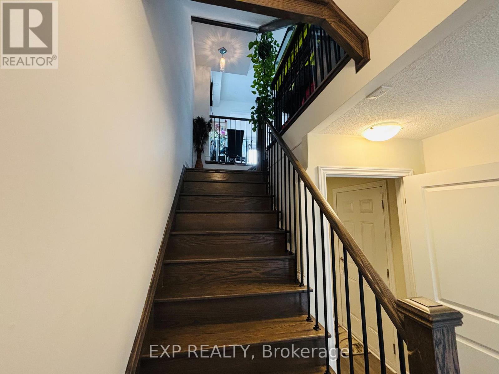 Property at 34 FAYE STREET image 3