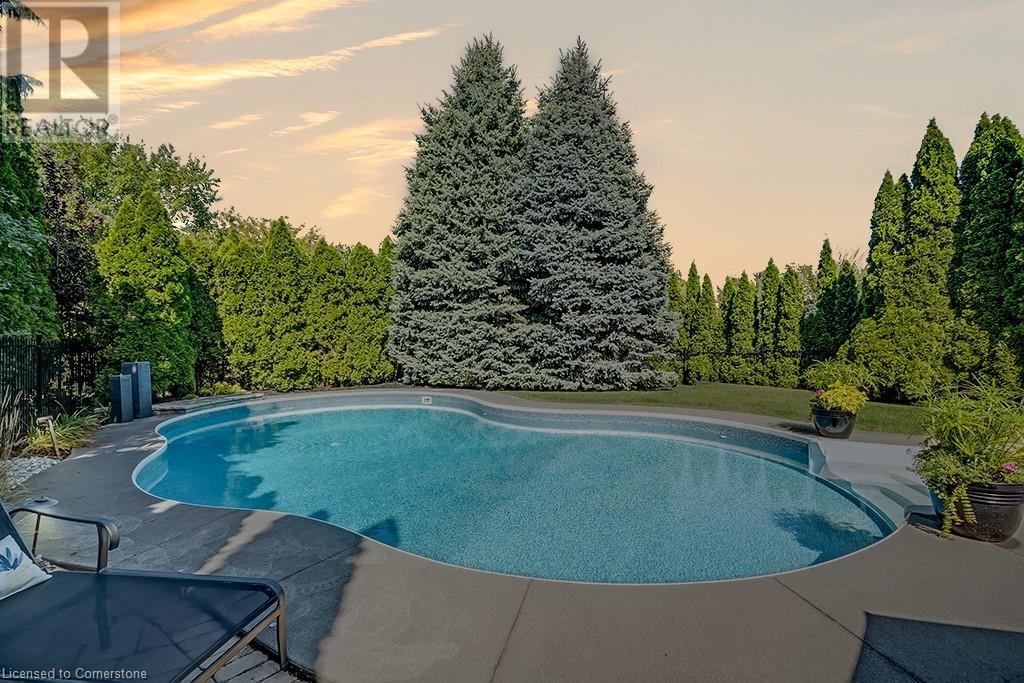 Property at 1407 BAYSHIRE Drive image 3