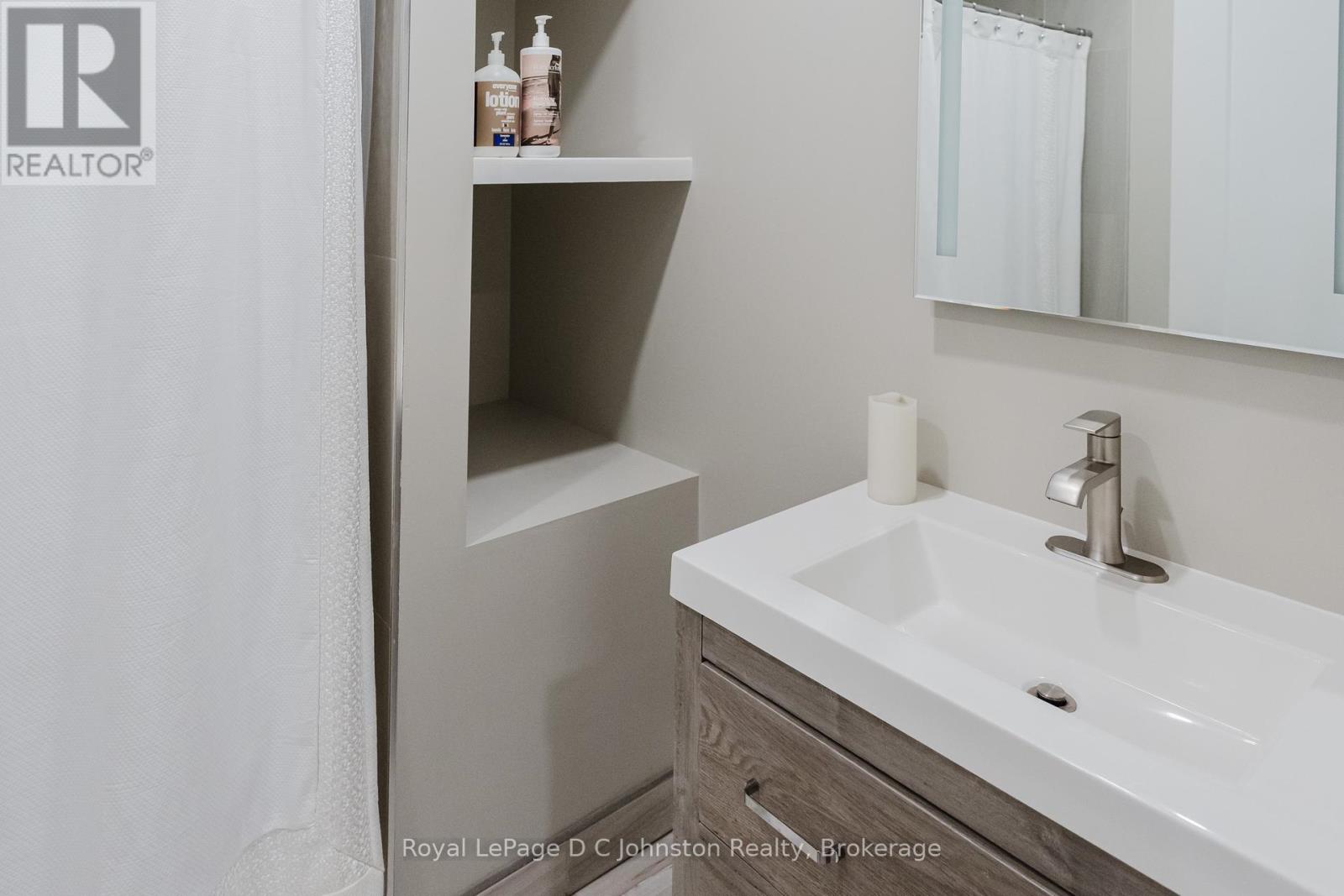 12 Mitchell Lane, Saugeen Shores, Ontario  N0H 2C1 - Photo 37 - X12007496