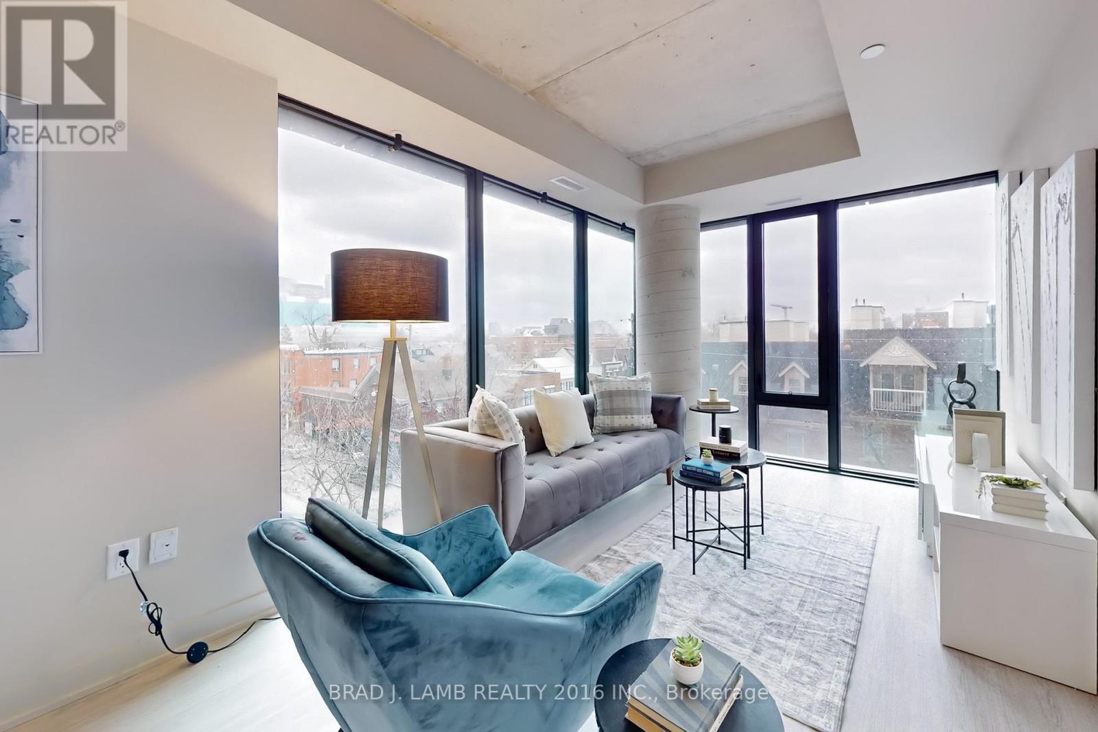 Property at 318 - 195 MCCAUL STREET image 4