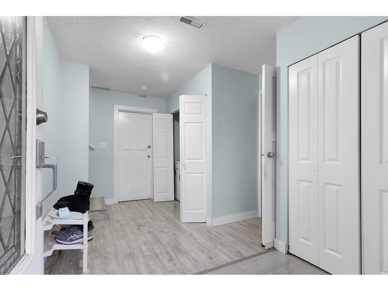 Property at 31896 HILLCREST AVENUE image 3