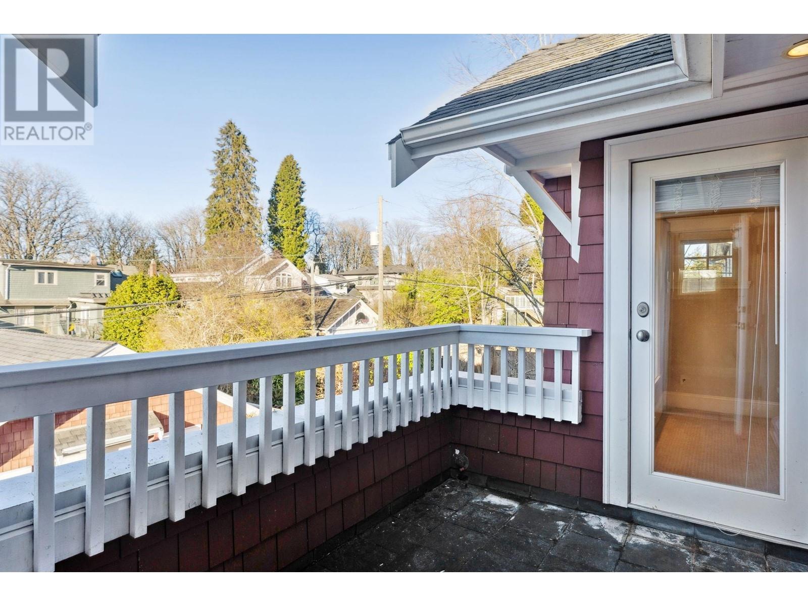 Listing Picture 21 of 40 : 3963 W 23RD AVENUE, Vancouver / 溫哥華 - 魯藝地產 Yvonne Lu Group - MLS Medallion Club Member