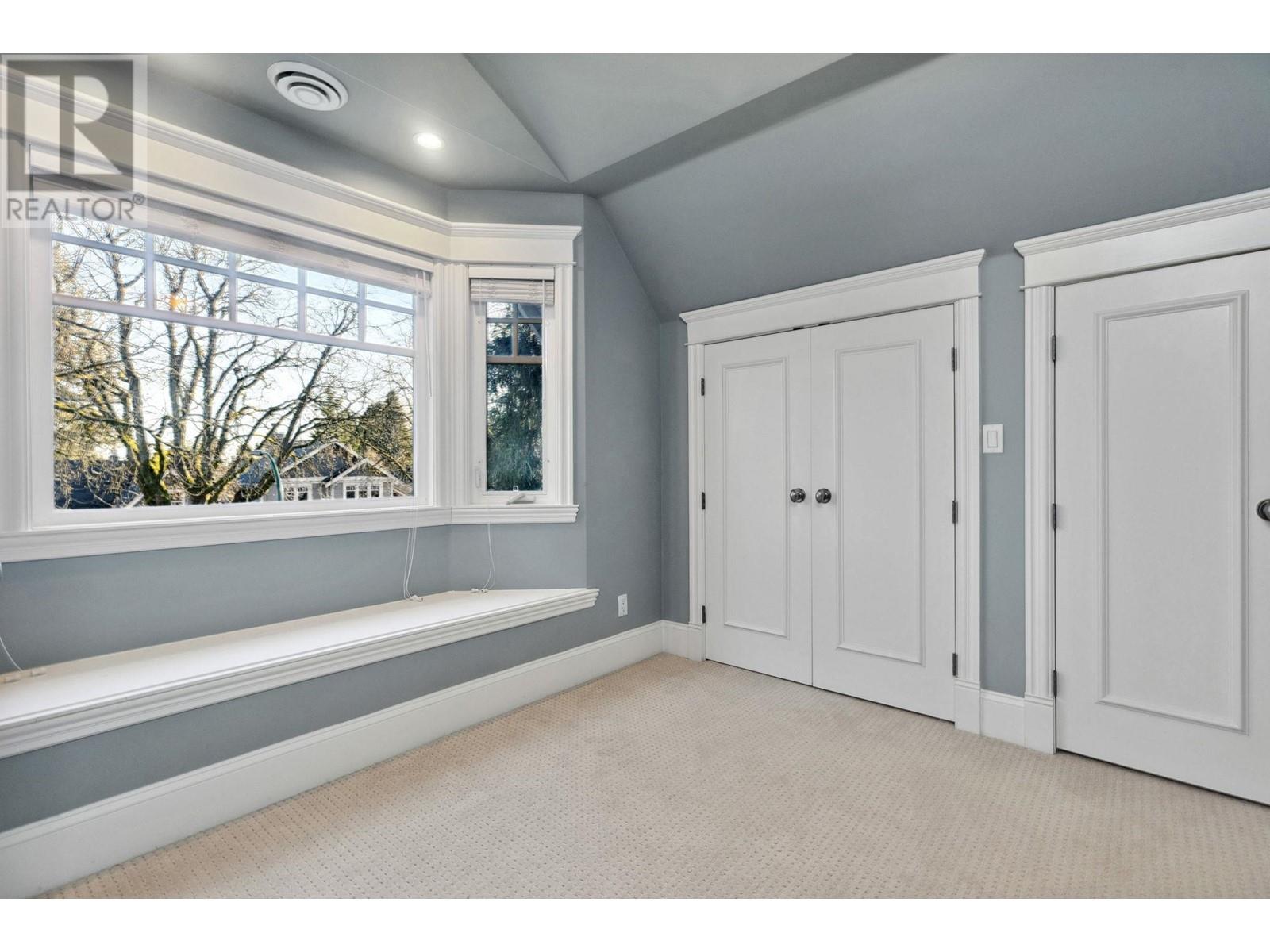 Listing Picture 27 of 40 : 3963 W 23RD AVENUE, Vancouver / 溫哥華 - 魯藝地產 Yvonne Lu Group - MLS Medallion Club Member