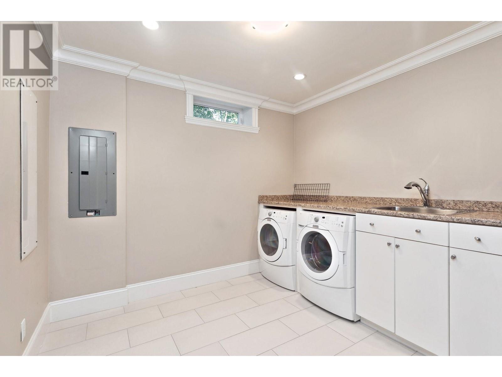 Listing Picture 31 of 40 : 3963 W 23RD AVENUE, Vancouver / 溫哥華 - 魯藝地產 Yvonne Lu Group - MLS Medallion Club Member