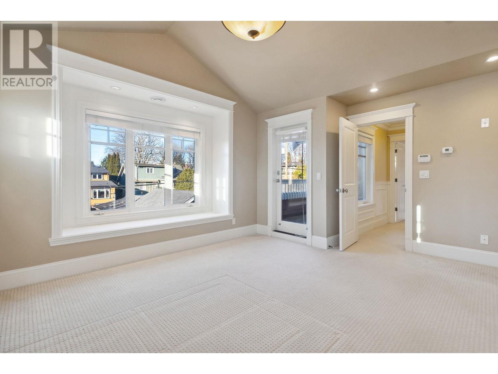 Listing Picture 18 of 40 : 3963 W 23RD AVENUE, Vancouver / 溫哥華 - 魯藝地產 Yvonne Lu Group - MLS Medallion Club Member