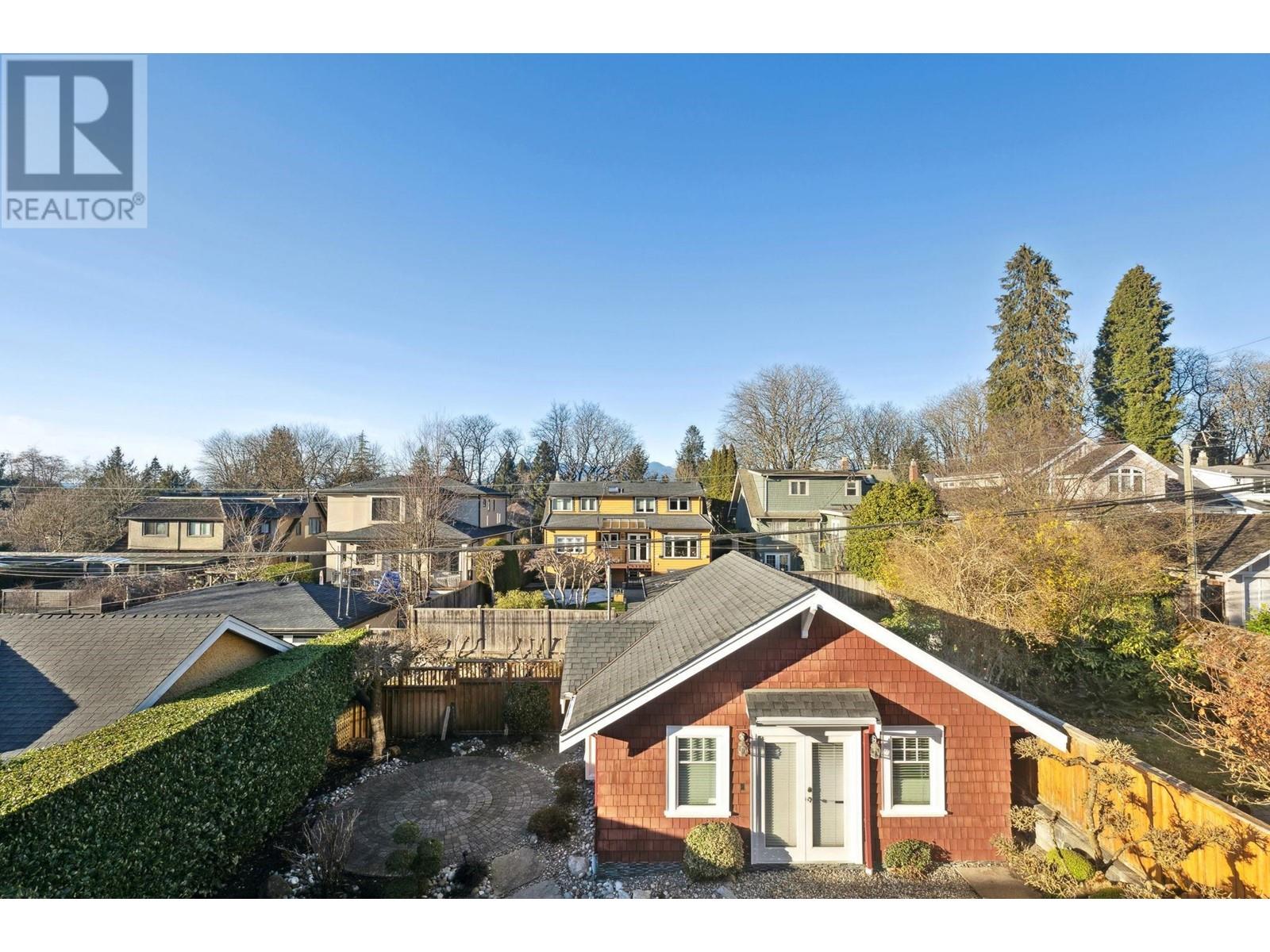 Listing Picture 22 of 40 : 3963 W 23RD AVENUE, Vancouver / 溫哥華 - 魯藝地產 Yvonne Lu Group - MLS Medallion Club Member