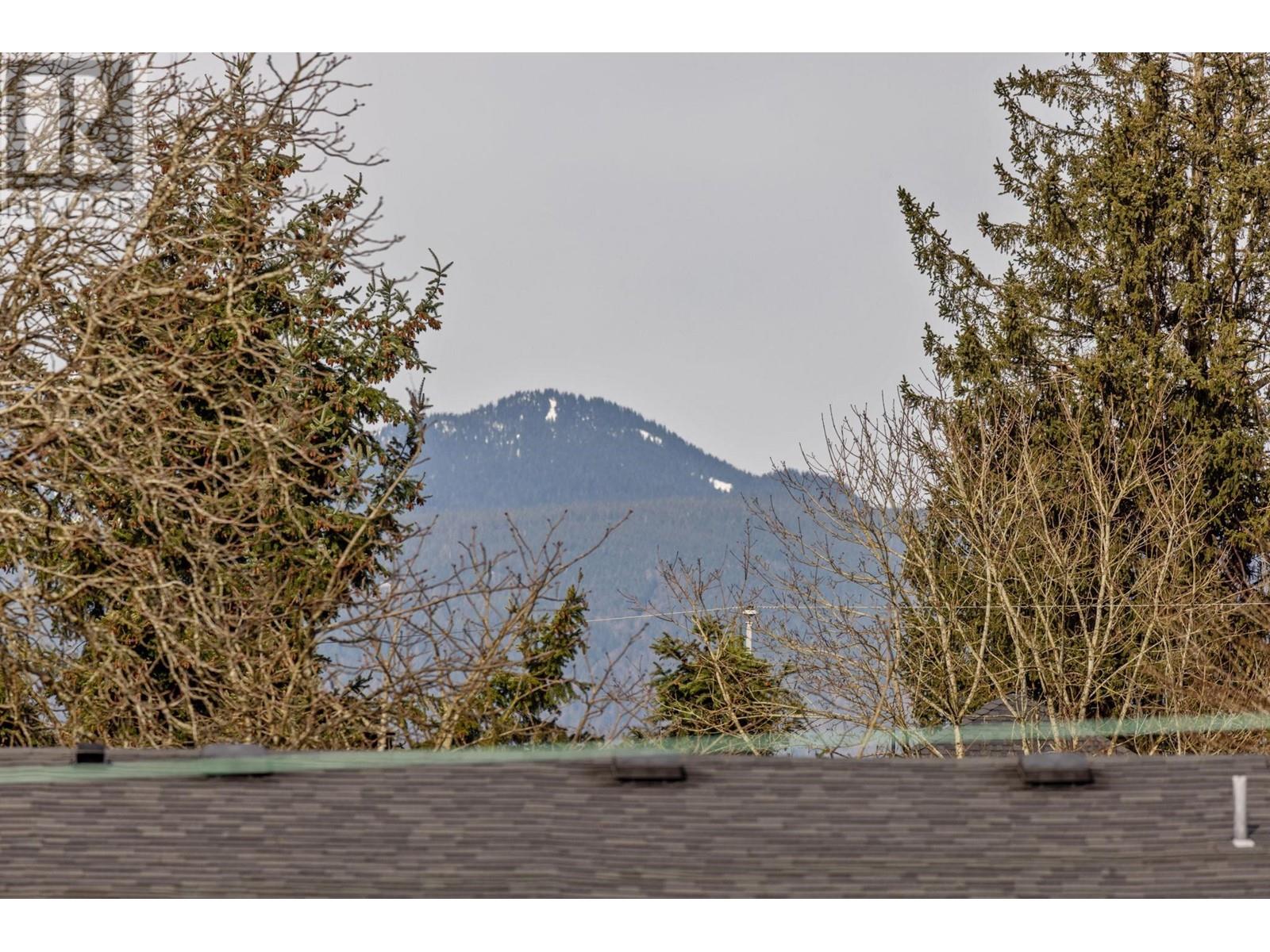 Listing Picture 39 of 40 : 3963 W 23RD AVENUE, Vancouver / 溫哥華 - 魯藝地產 Yvonne Lu Group - MLS Medallion Club Member