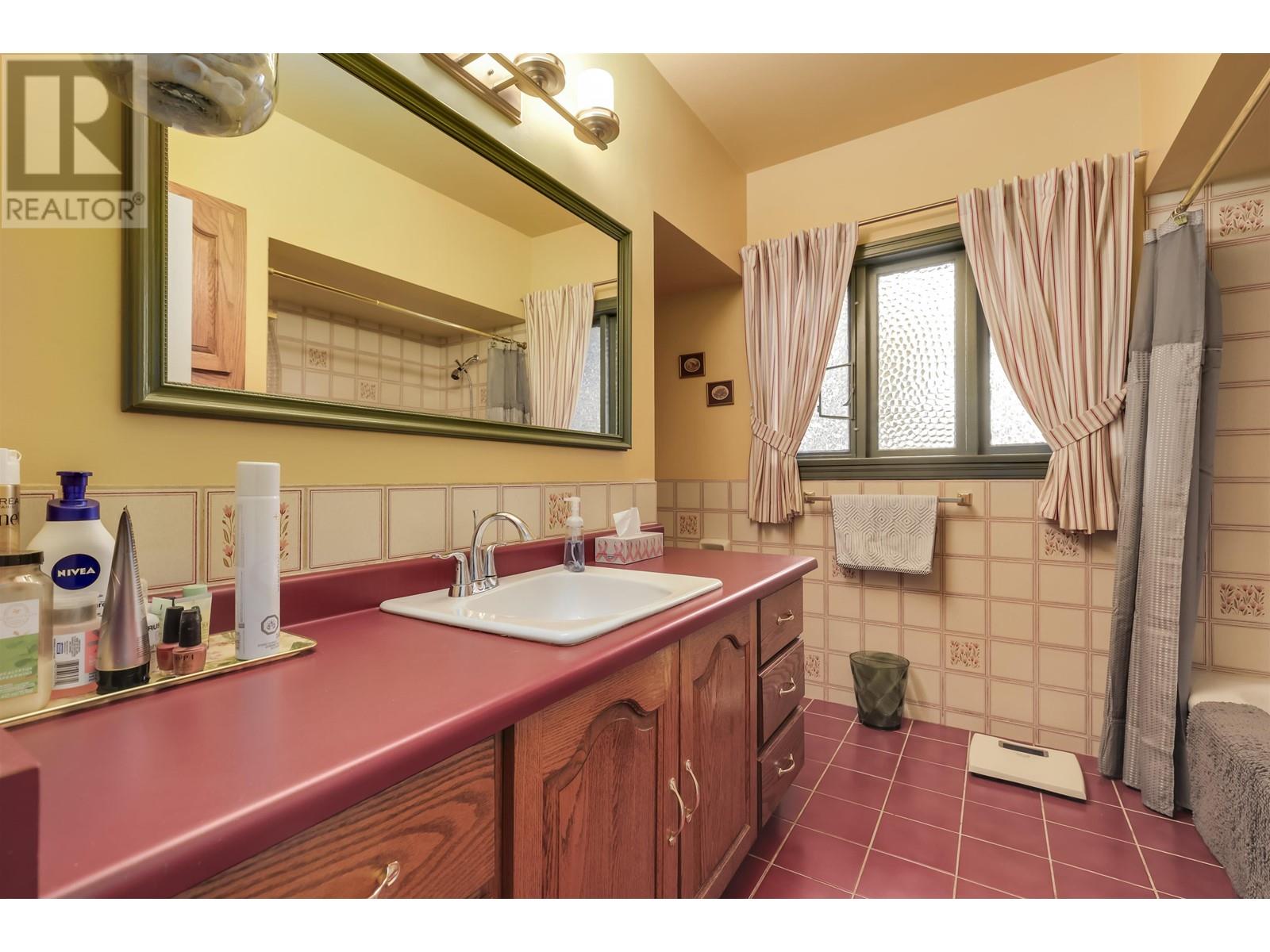 936 W 37th Avenue, Vancouver, British Columbia  V5Z 2L5 - Photo 13 - R2974167
