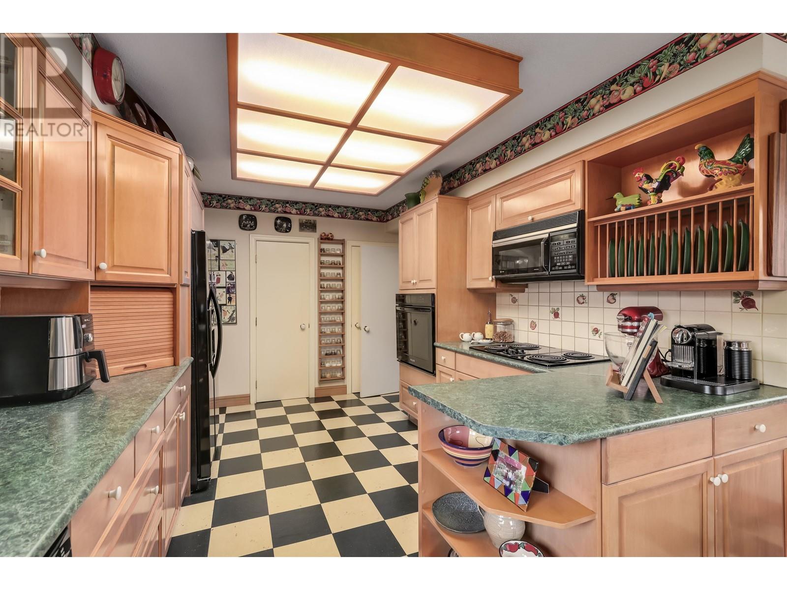 936 W 37th Avenue, Vancouver, British Columbia  V5Z 2L5 - Photo 7 - R2974167
