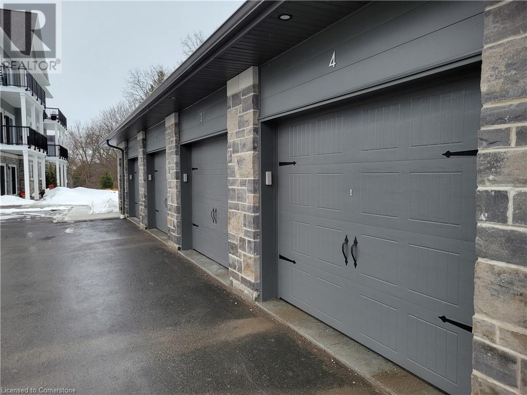 19 HAMPTON Lane Unit# Garage 4, lakefield, Ontario