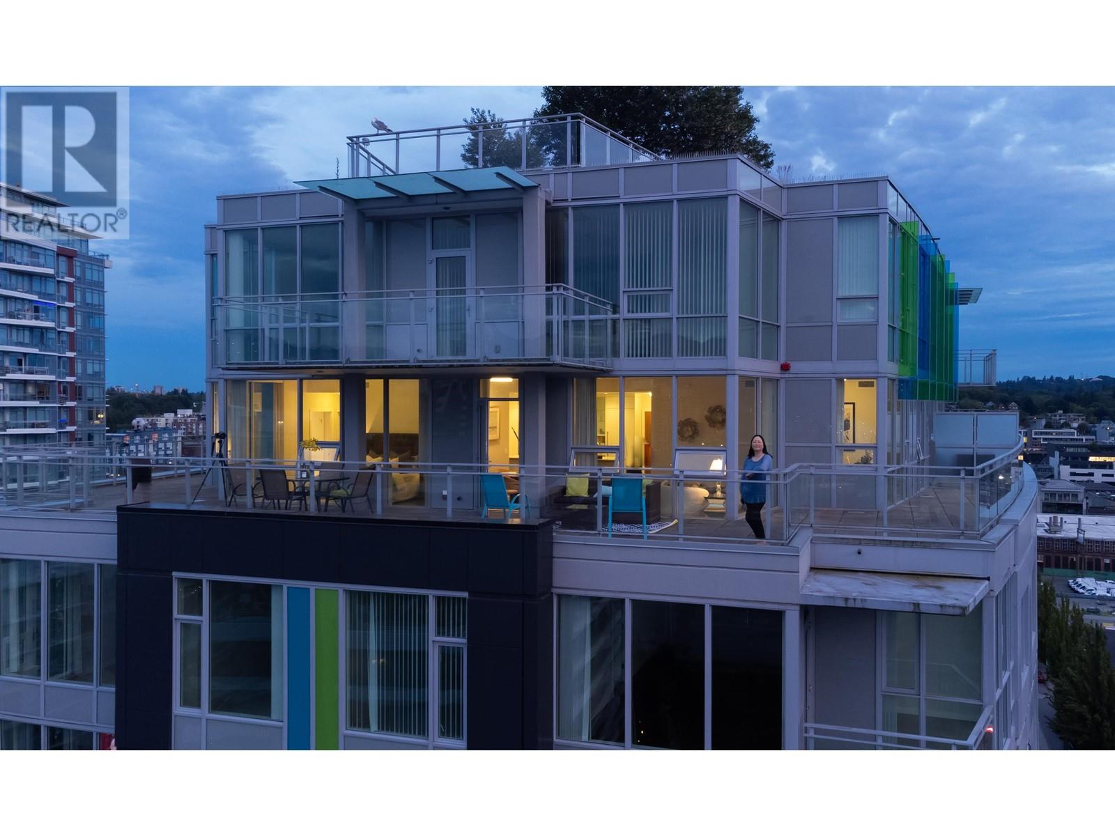 1703 1708 Ontario Street, Vancouver, British Columbia  V5T 0J7 - Photo 1 - R2975017