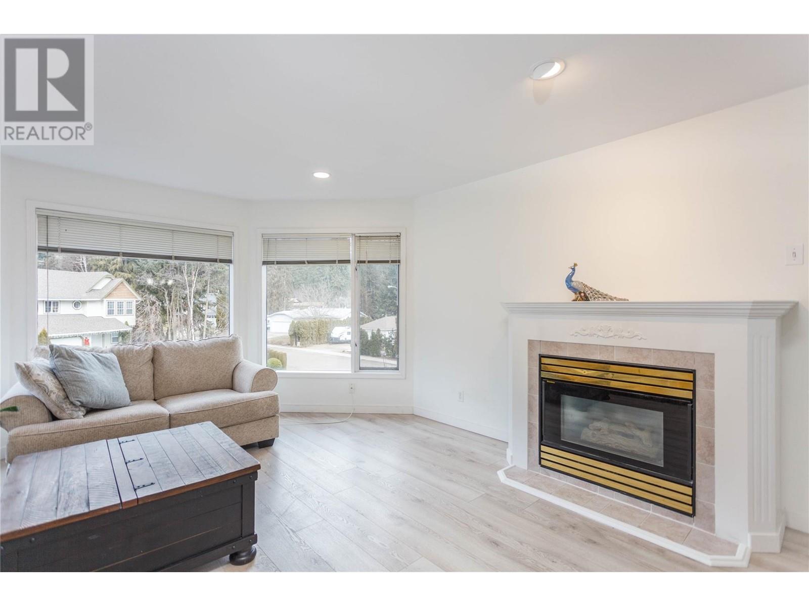 2250 Linea Crescent Lot# 10, Lumby, British Columbia  V0E 2G0 - Photo 12 - 10338032