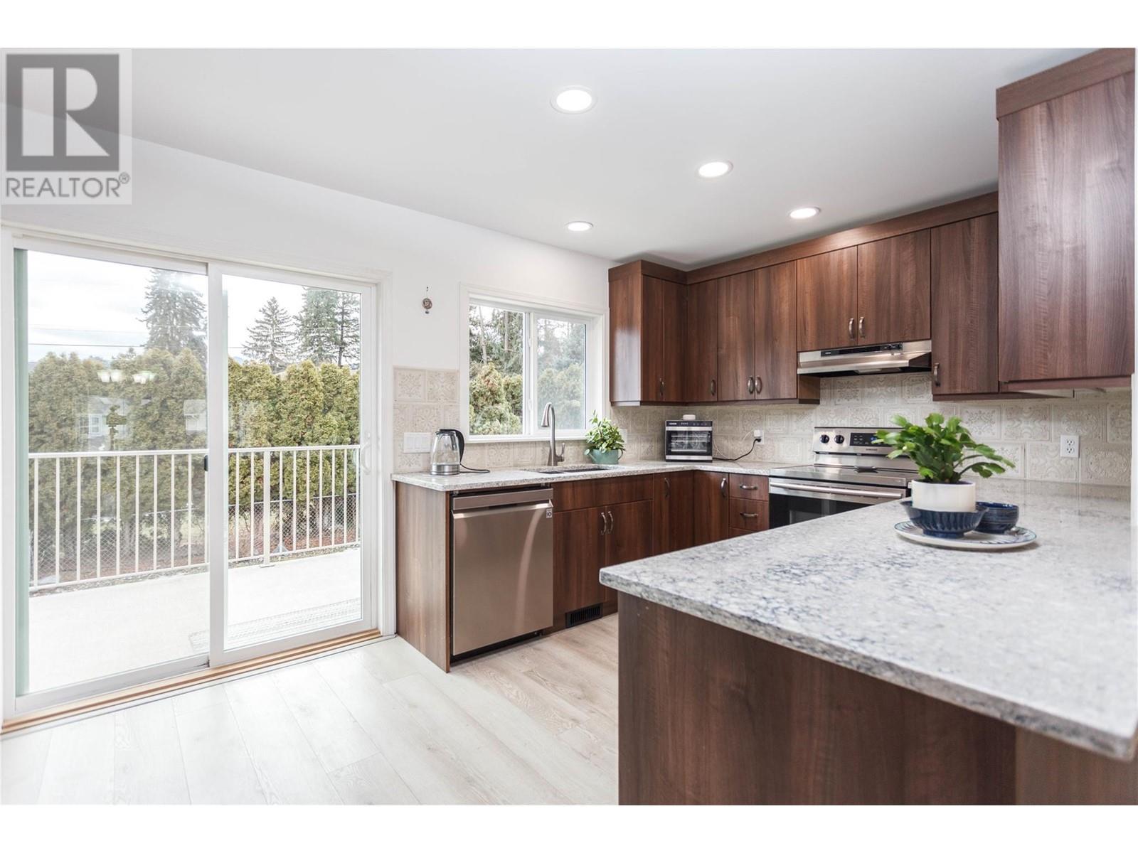 Property at 2250 Linea Crescent Lot# 10 image 2