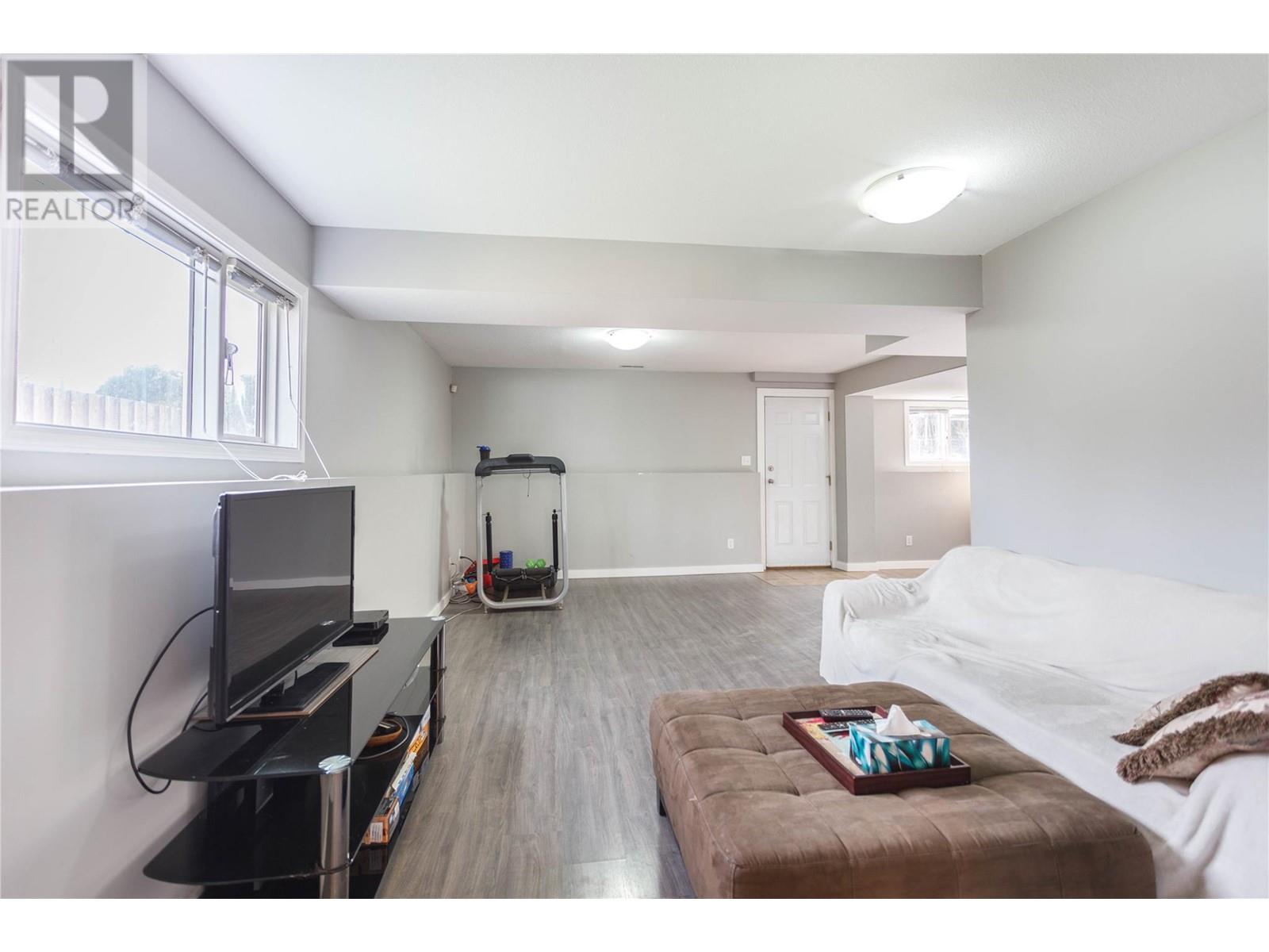 2250 Linea Crescent Lot# 10, Lumby, British Columbia  V0E 2G0 - Photo 25 - 10338032