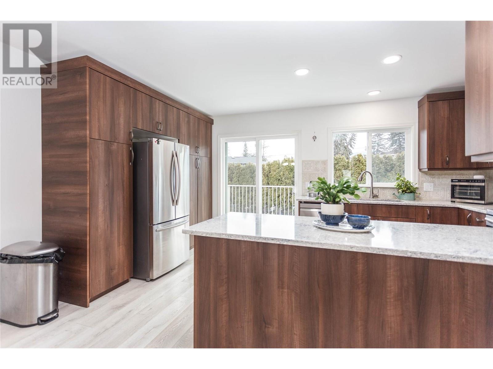 Property at 2250 Linea Crescent Lot# 10 image 3