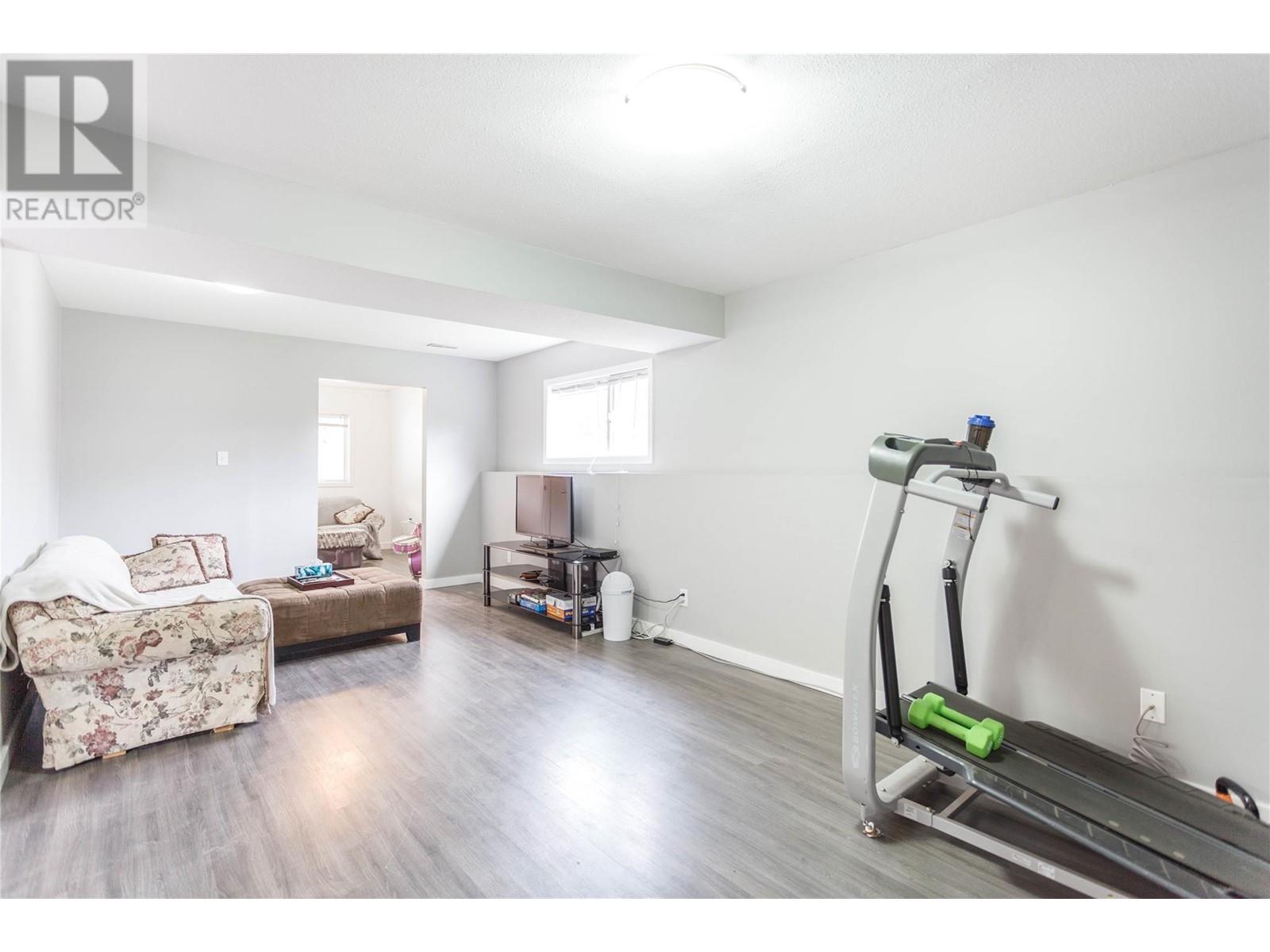 2250 Linea Crescent Lot# 10, Lumby, British Columbia  V0E 2G0 - Photo 33 - 10338032