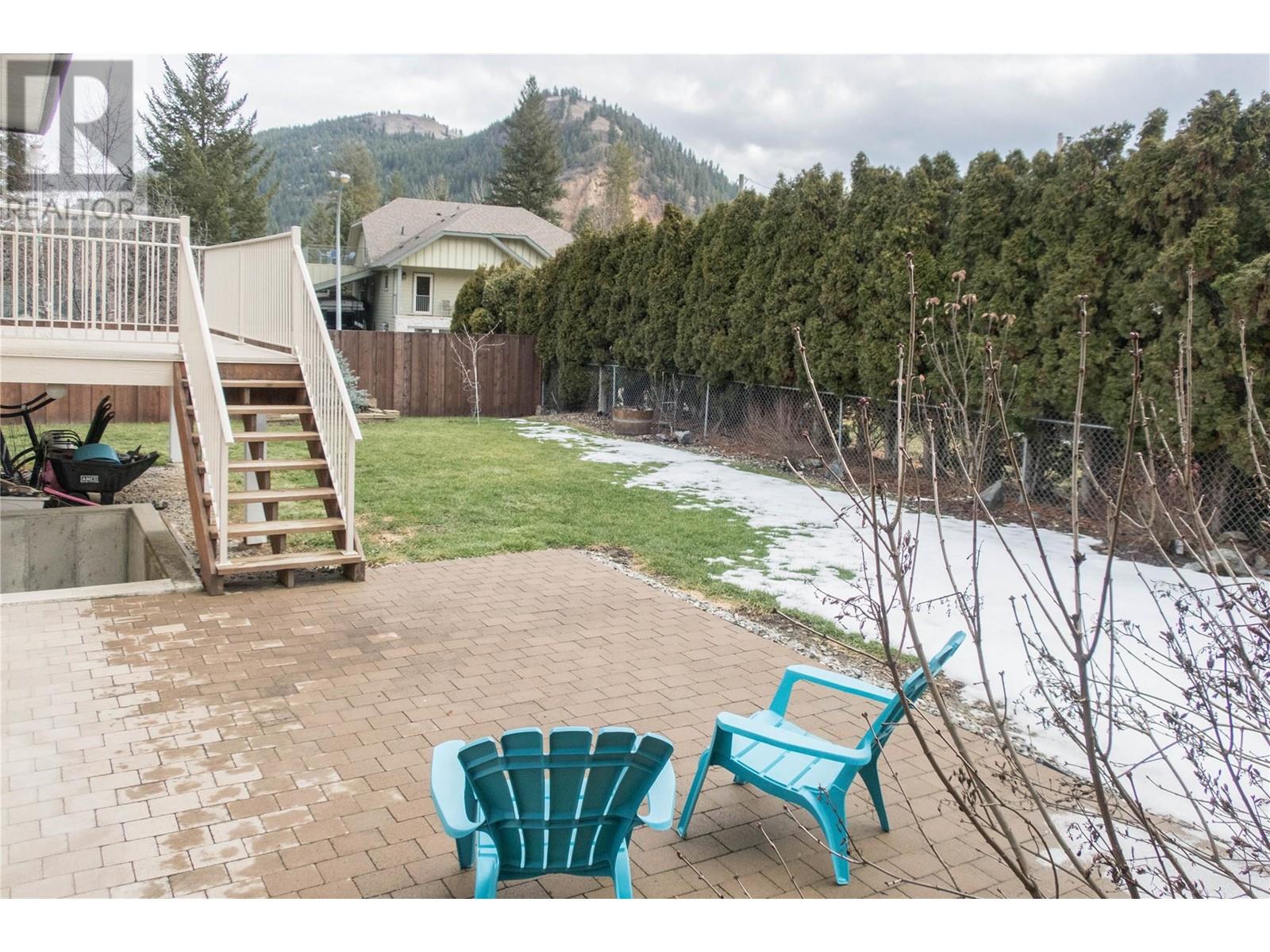 2250 Linea Crescent Lot# 10, Lumby, British Columbia  V0E 2G0 - Photo 41 - 10338032