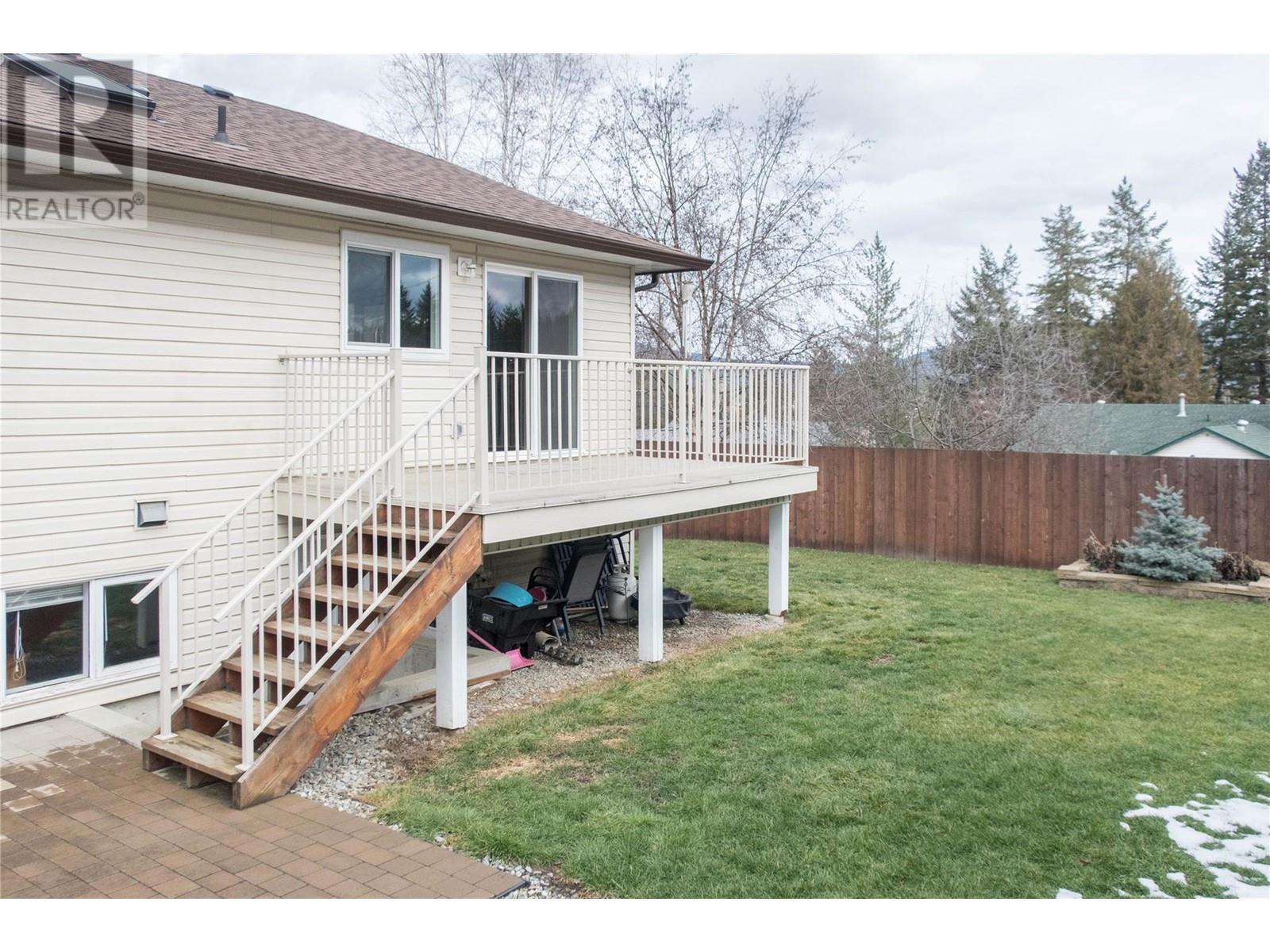 2250 Linea Crescent Lot# 10, Lumby, British Columbia  V0E 2G0 - Photo 44 - 10338032