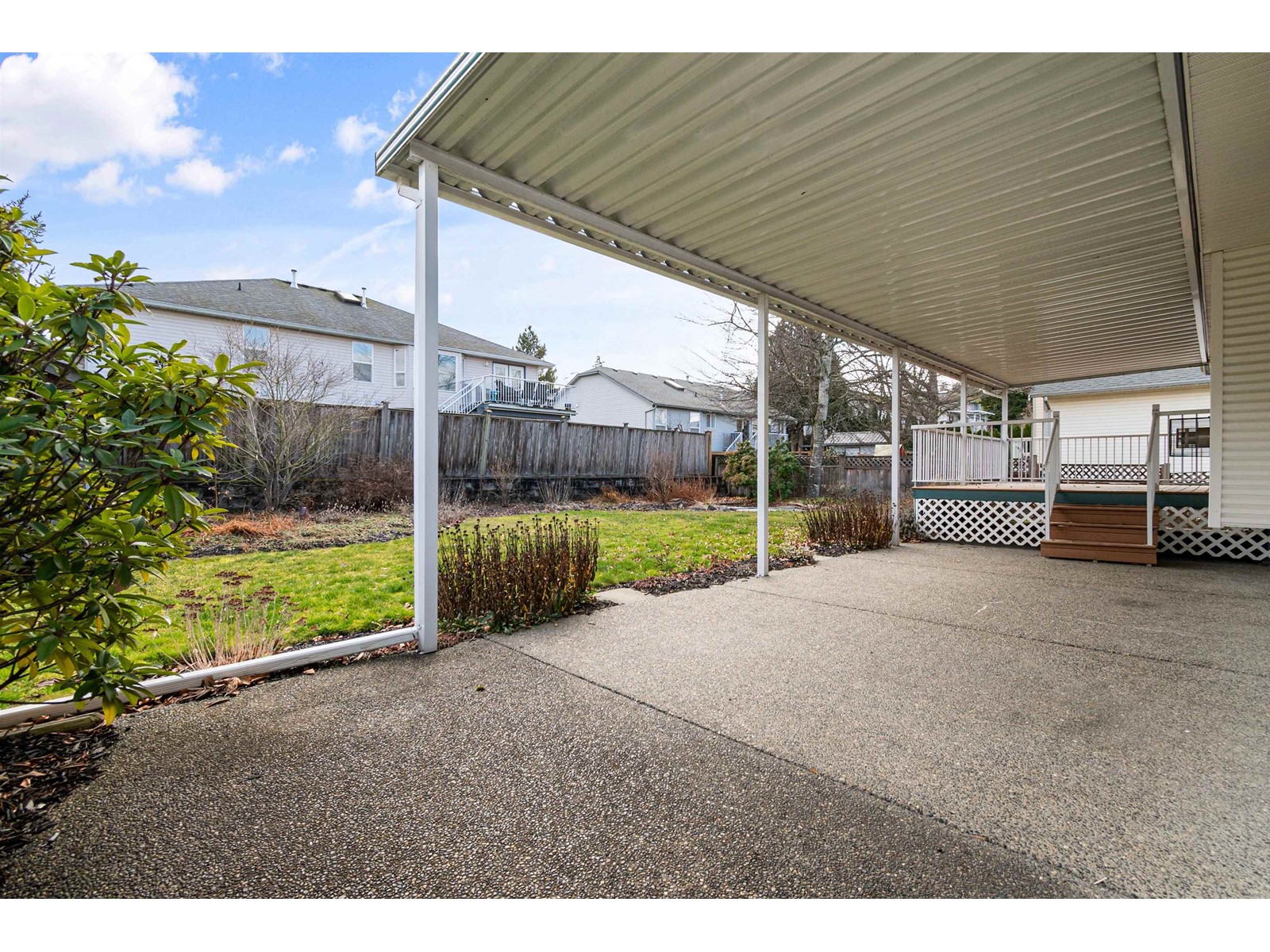 Property at 5642 THORNHILL STREET image 3