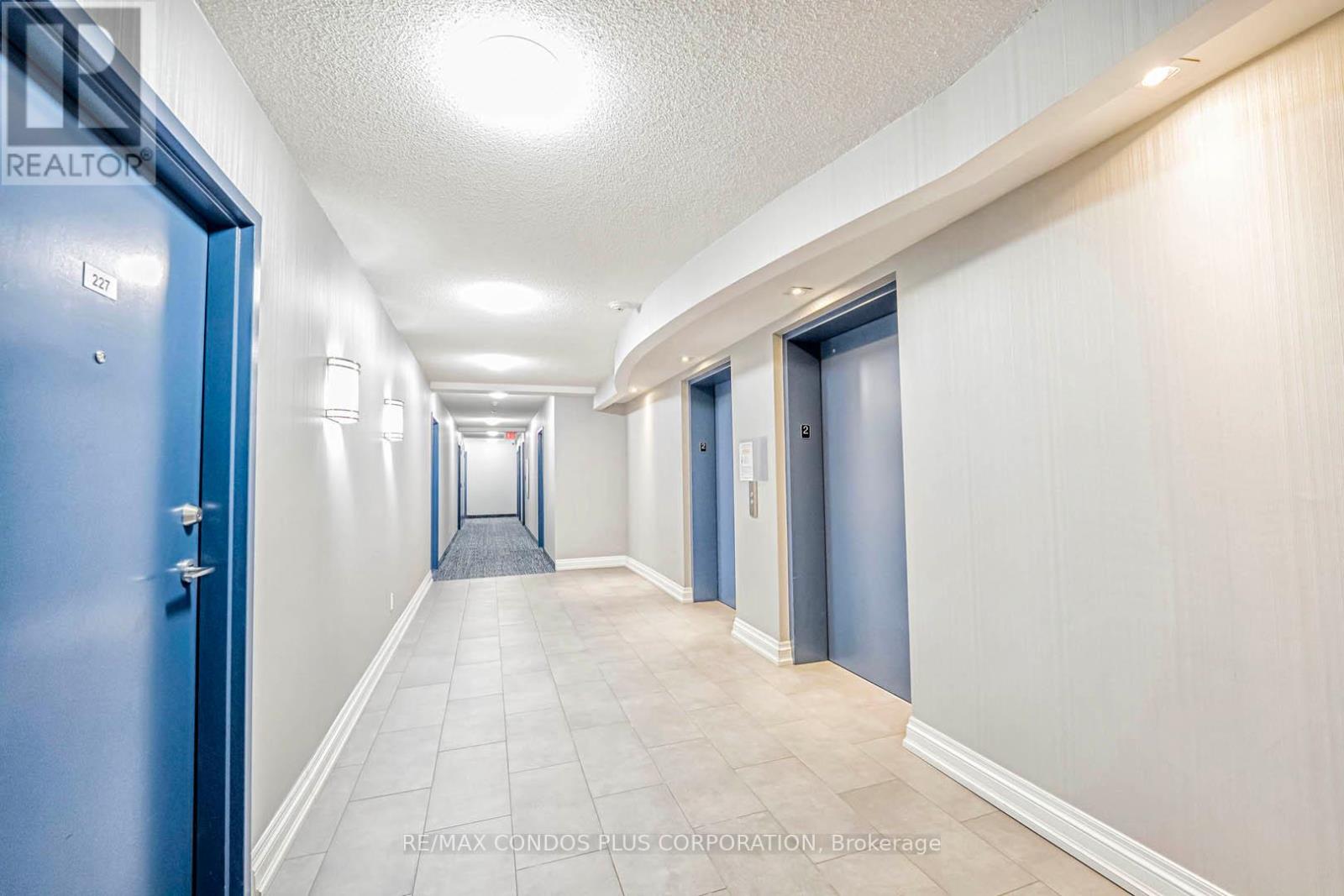 Property at 227 - 60 FAIRFAX CRESCENT image 5