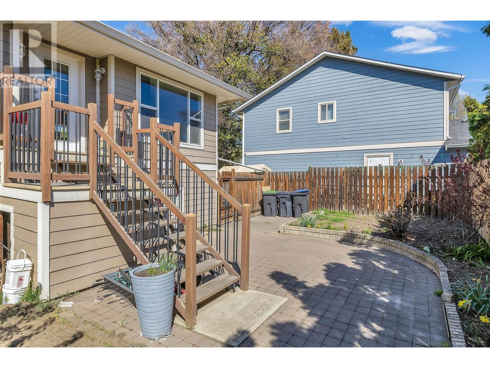 Property at 855 Saucier Avenue image 3