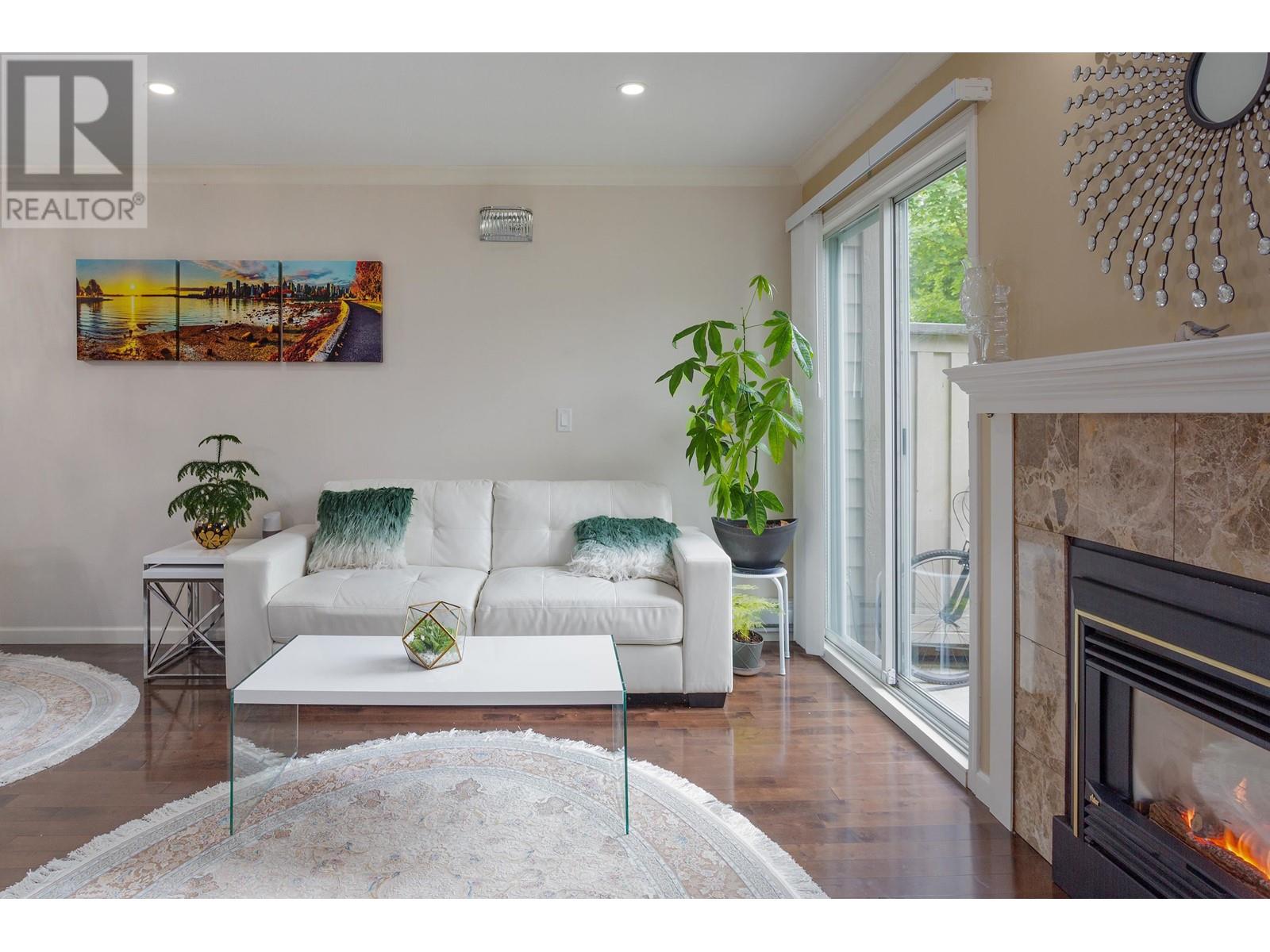 810 Roche Point Drive, North Vancouver, British Columbia  V7H 2T8 - Photo 1 - R2973316