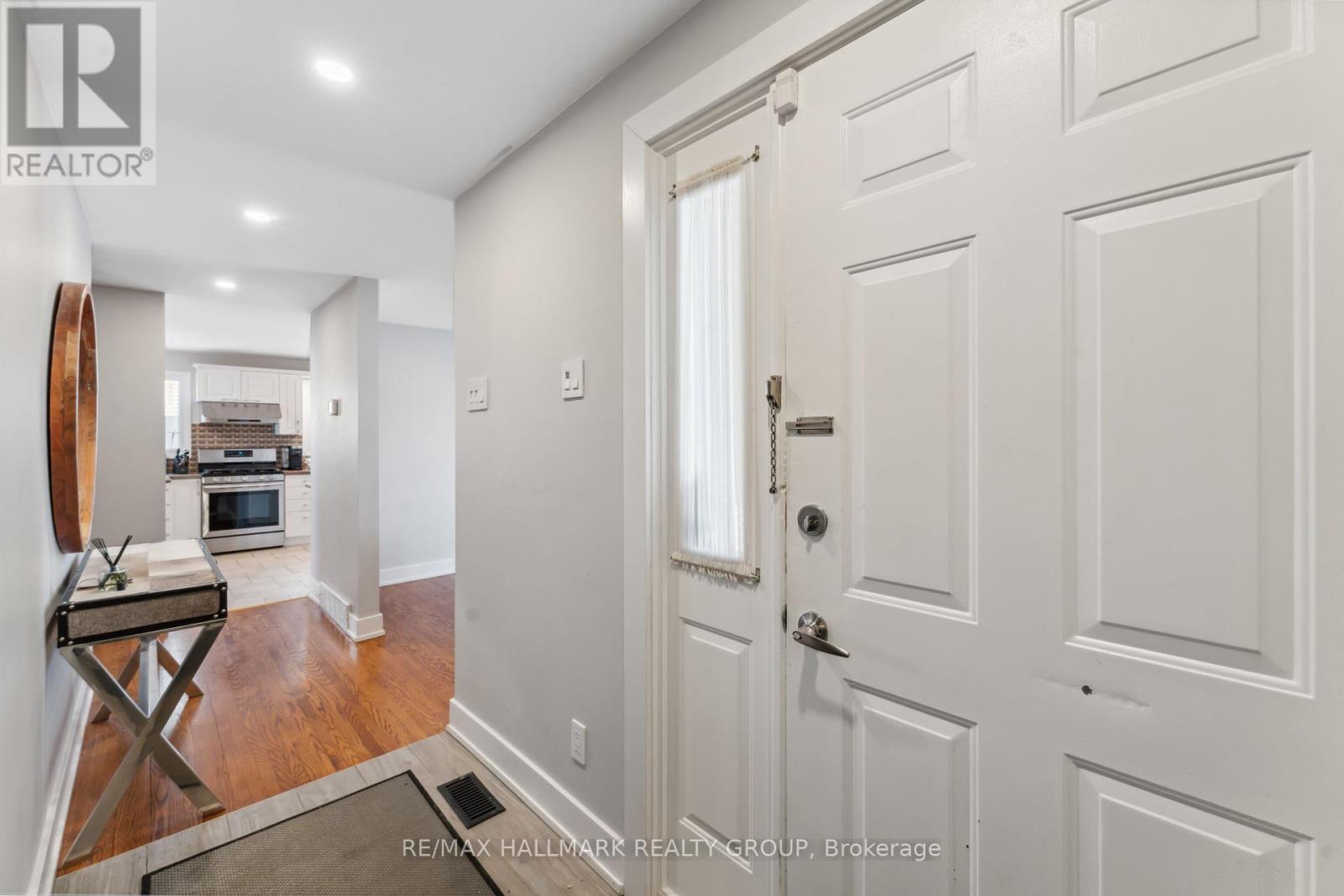 Property at 2425 OGILVIE ROAD image 2