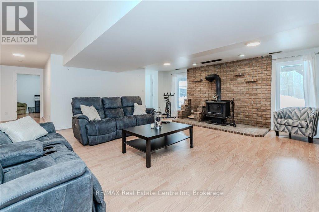 6112 Fourth Line E, Centre Wellington, Ontario  N0B 1B0 - Photo 23 - X12007742