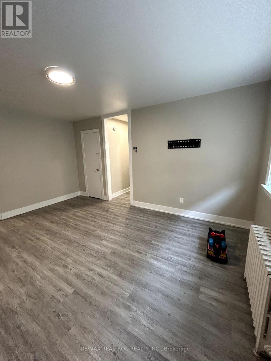 202 - 312 Douglas Avenue, Toronto (Bedford Park-Nortown), Ontario  M5M 1H1 - Photo 3 - C12007619