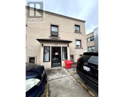 202 - 312 DOUGLAS AVENUE, Toronto, Ontario
