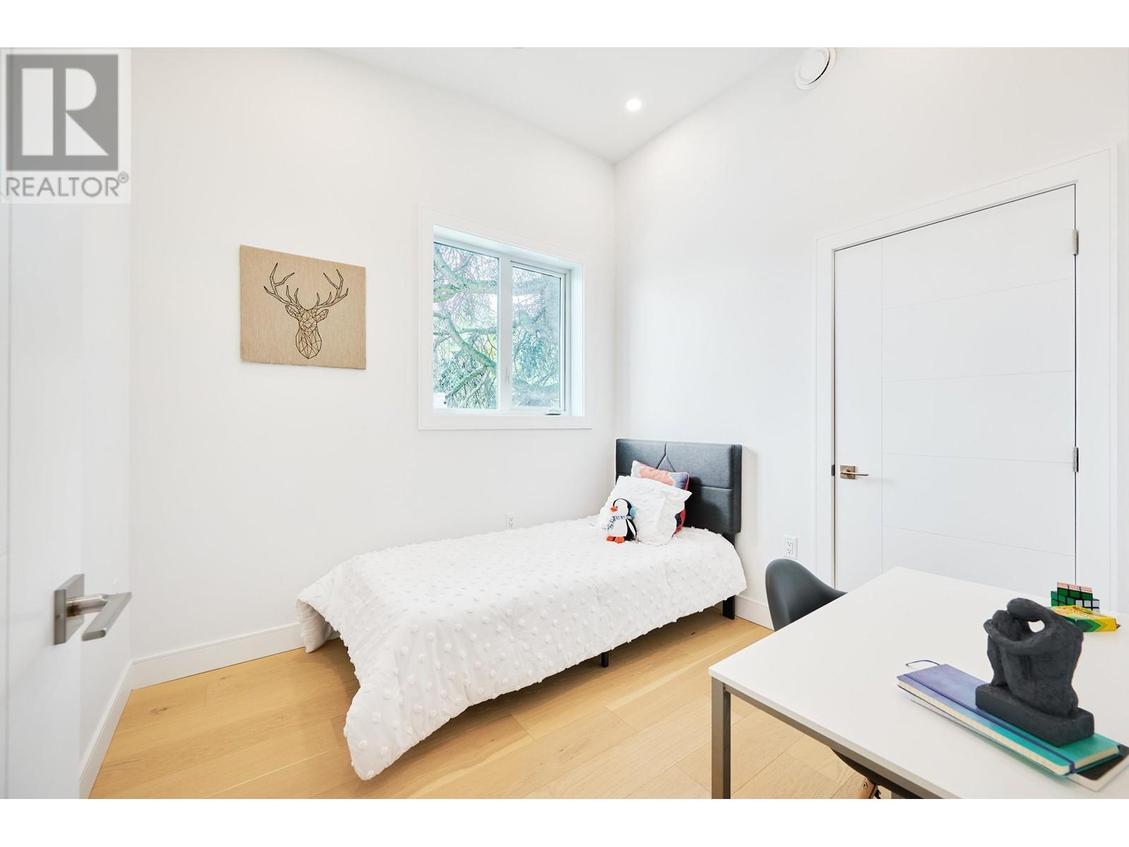 812 E 51st Avenue, Vancouver, British Columbia  V5X 1E5 - Photo 14 - R2973763