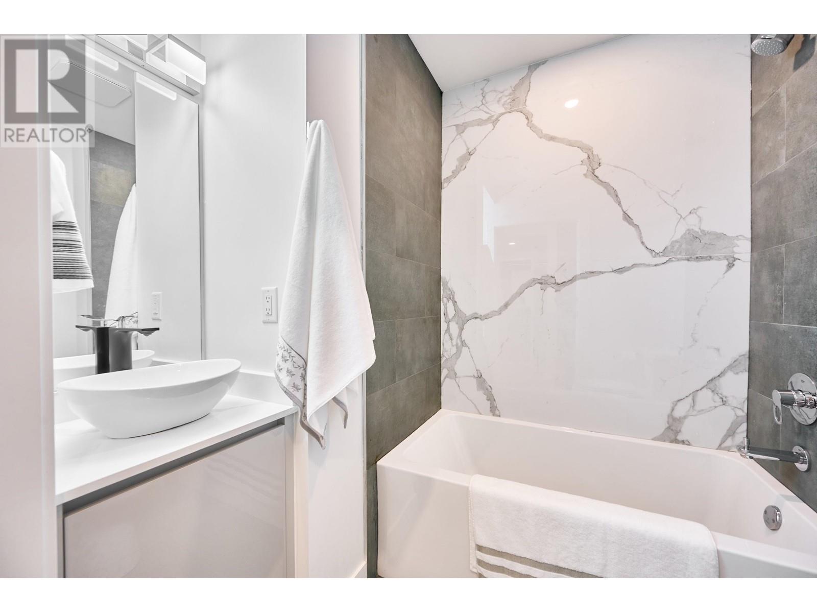 812 E 51st Avenue, Vancouver, British Columbia  V5X 1E5 - Photo 21 - R2973763