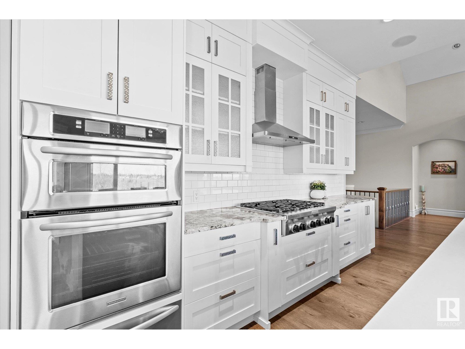 Property at 1018 HOLLANDS PT NW image 3