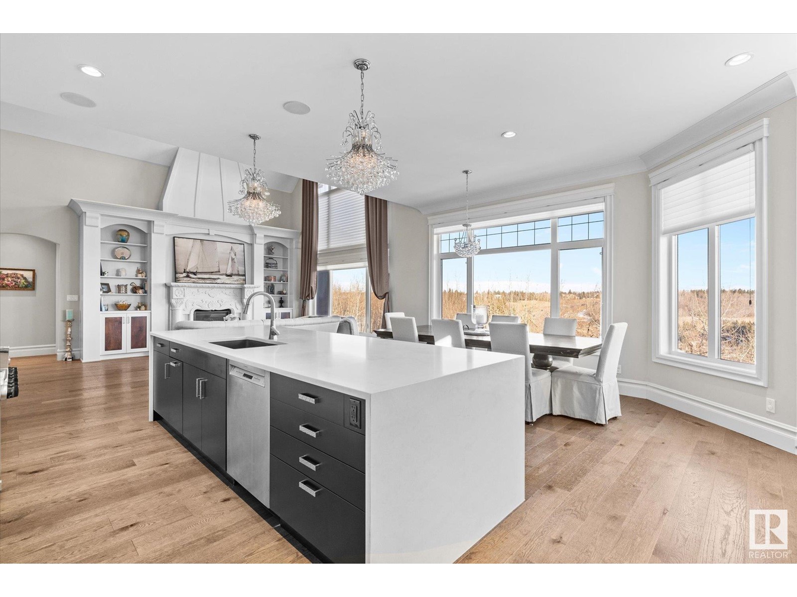Property at 1018 HOLLANDS PT NW image 4
