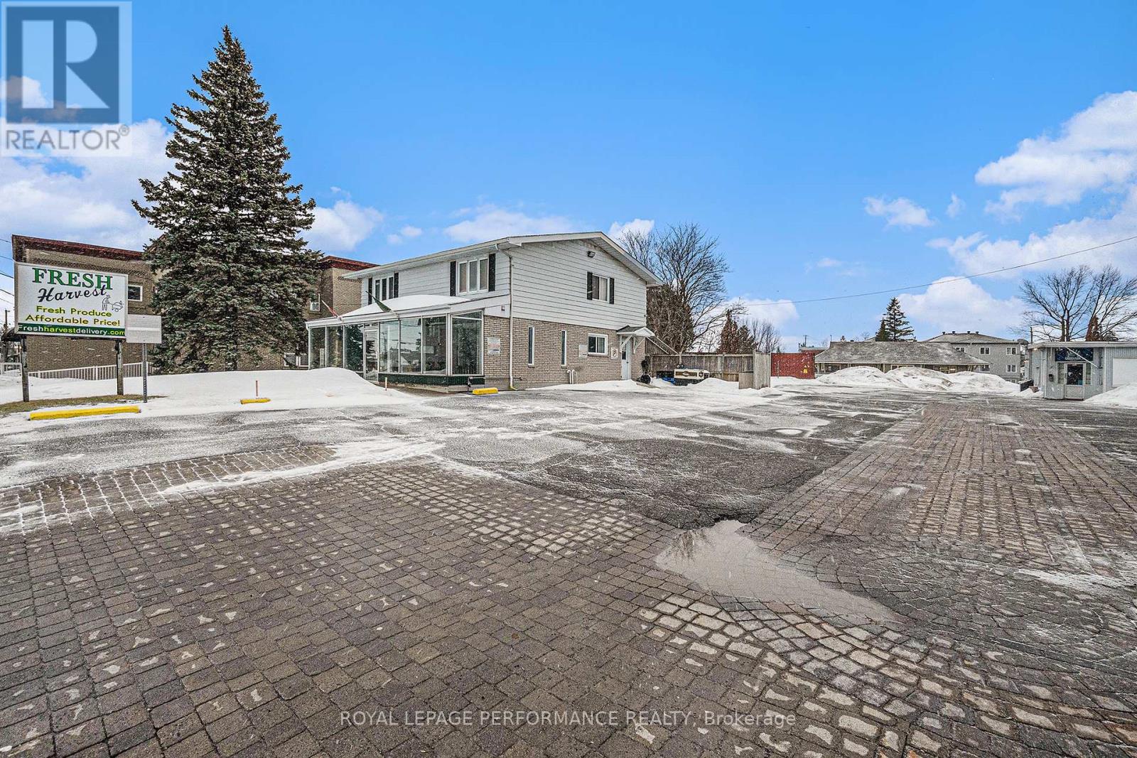 711 Principale Street, Casselman, Ontario  K0A 1M0 - Photo 17 - X12007822