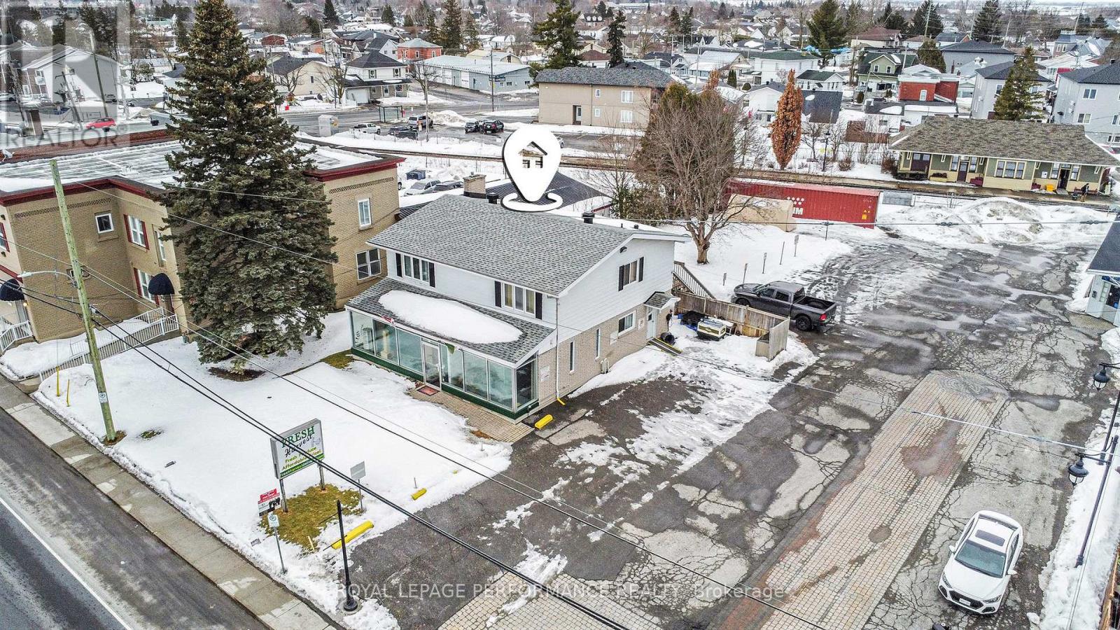 711 Principale Street, Casselman, Ontario  K0A 1M0 - Photo 2 - X12007822