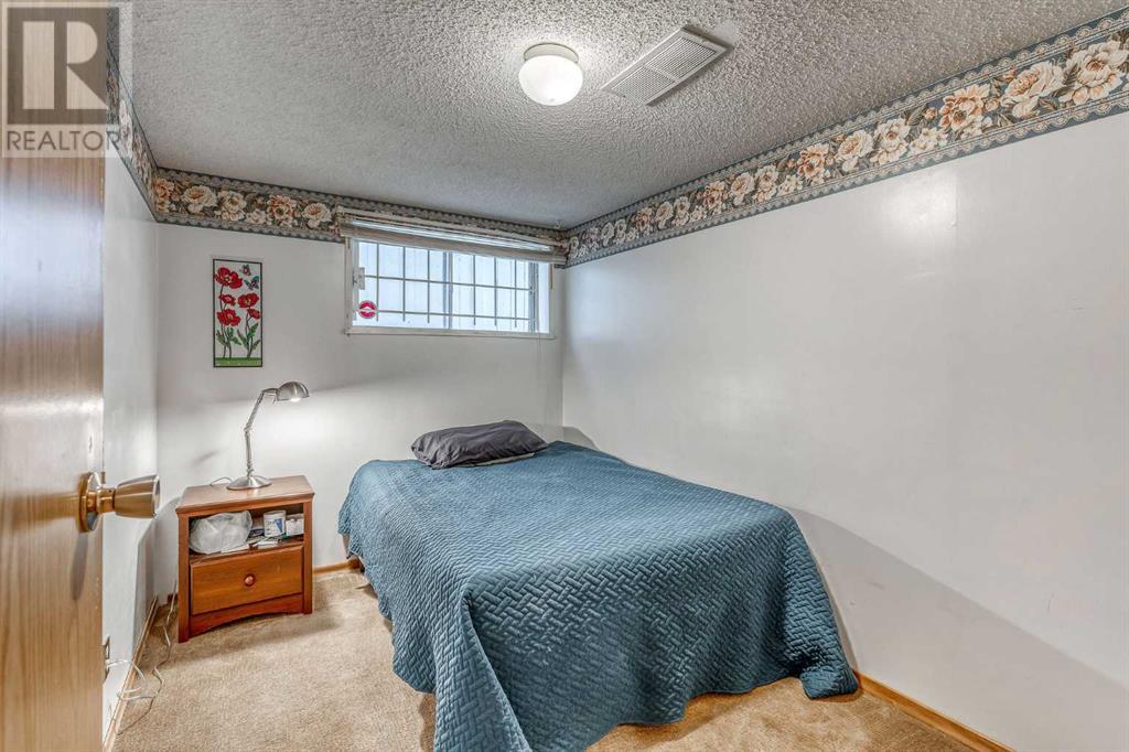 72 Douglas Shore Close Se, Calgary, Alberta  T2Z 2K8 - Photo 33 - A2186568