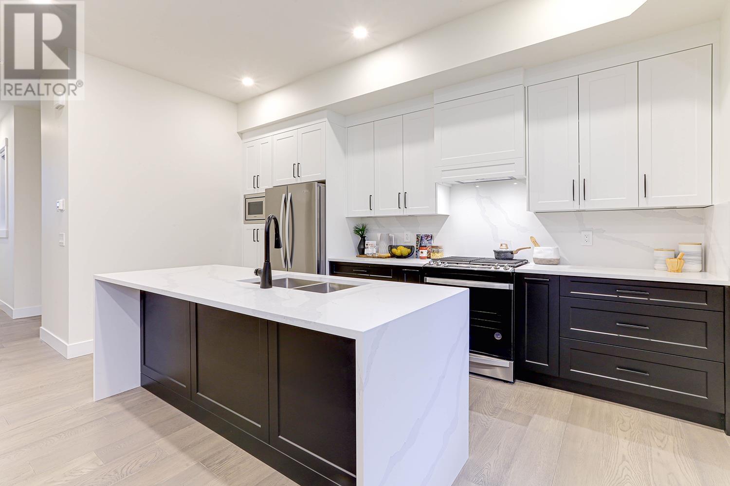 102 235 Lebleu Street, Coquitlam, British Columbia  V3K 4L7 - Photo 11 - R2973804