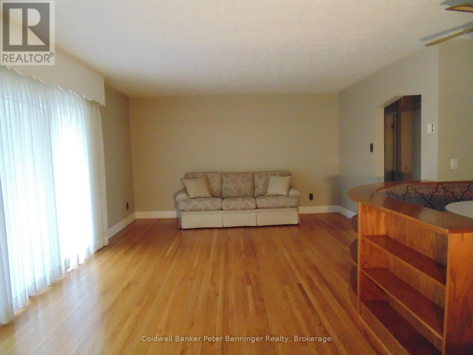 649 Drummond Drive, Saugeen Shores, Ontario  N0H 2C3 - Photo 15 - X12007819