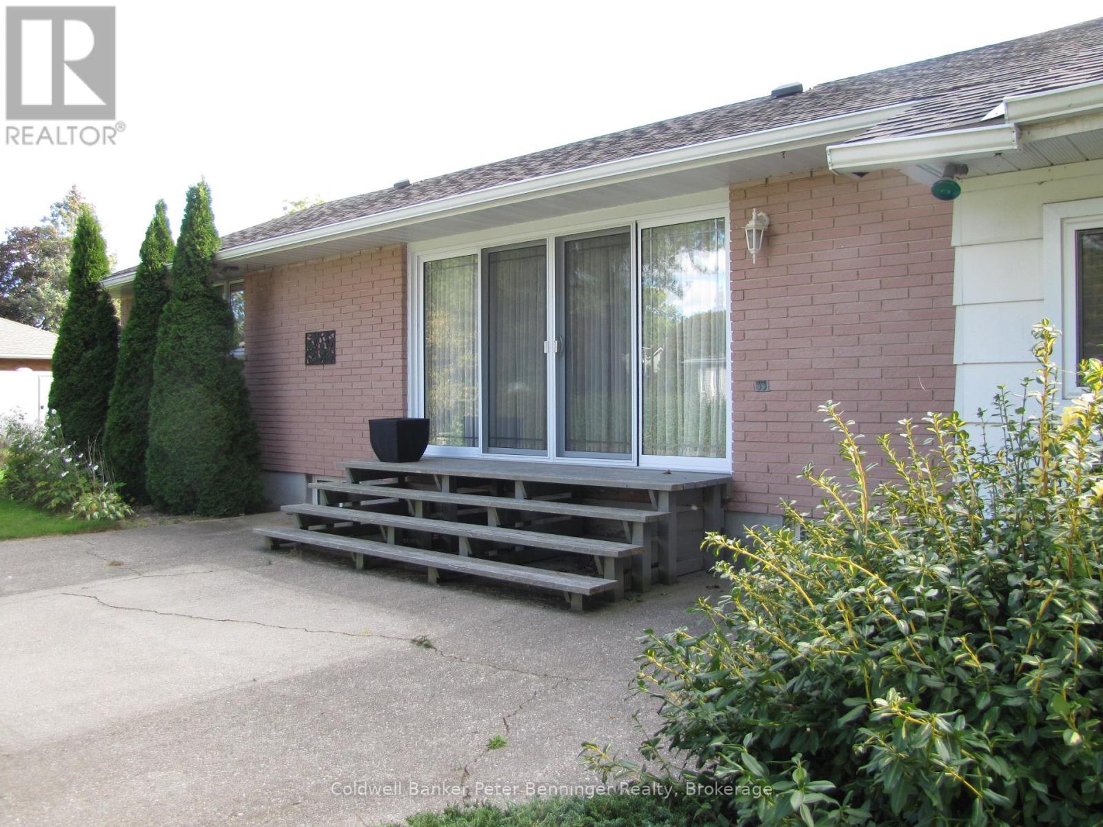 649 Drummond Drive, Saugeen Shores, Ontario  N0H 2C3 - Photo 24 - X12007819