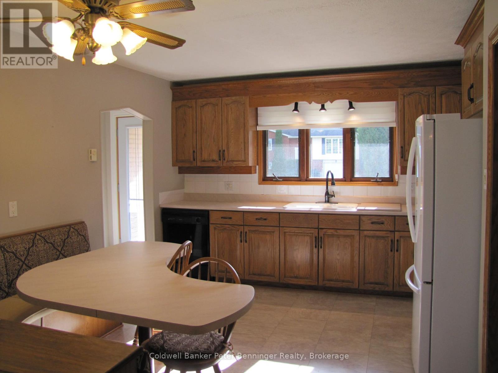 Property at 649 DRUMMOND DRIVE image 4