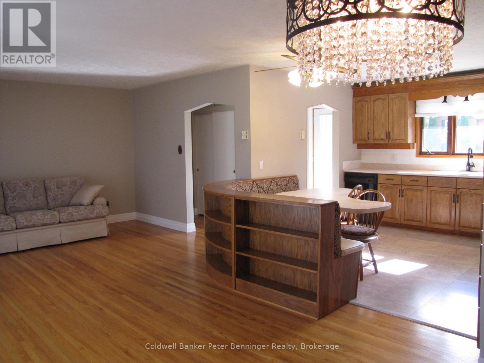 649 Drummond Drive, Saugeen Shores, Ontario  N0H 2C3 - Photo 6 - X12007819